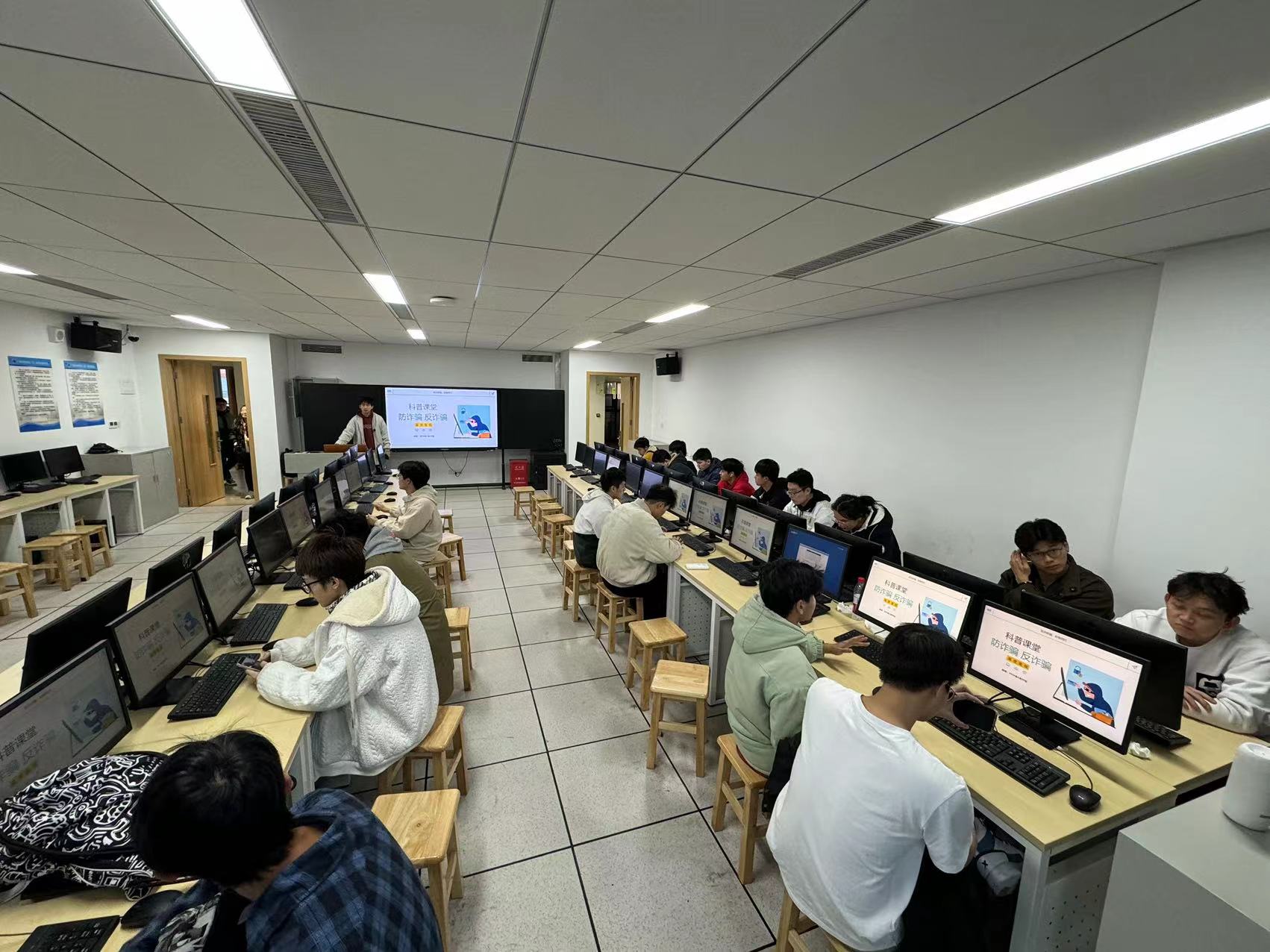 122cc太阳集成游戏